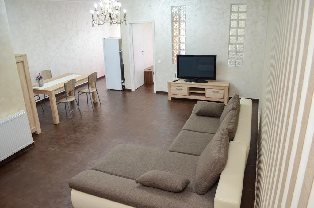 Bhoeme Apartament Oradea Bagian luar foto