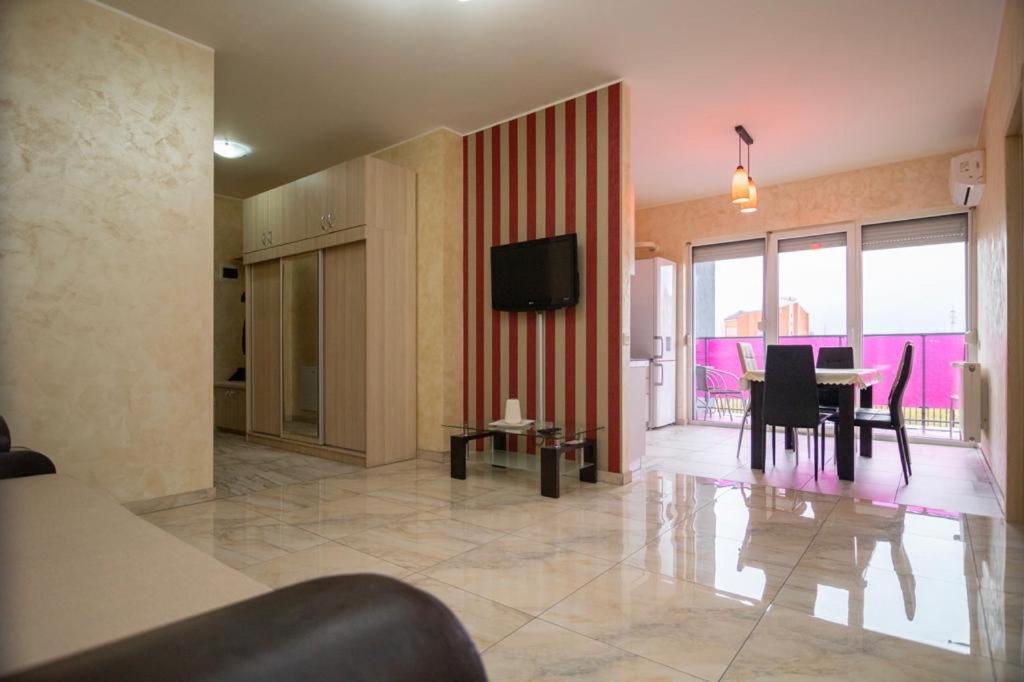 Bhoeme Apartament Oradea Bagian luar foto